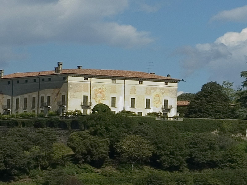 https://p.winelist.nl/media/cache/16x9_thumb/media/image/brand-banner/TENUTA_MONTENISA_estate.jpg